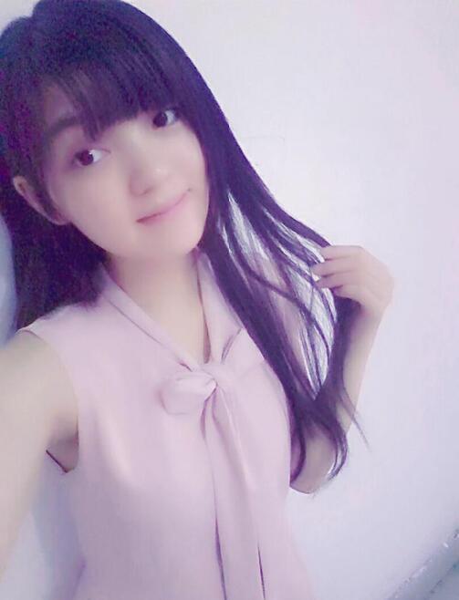 17岁女学生求抱走 第1张