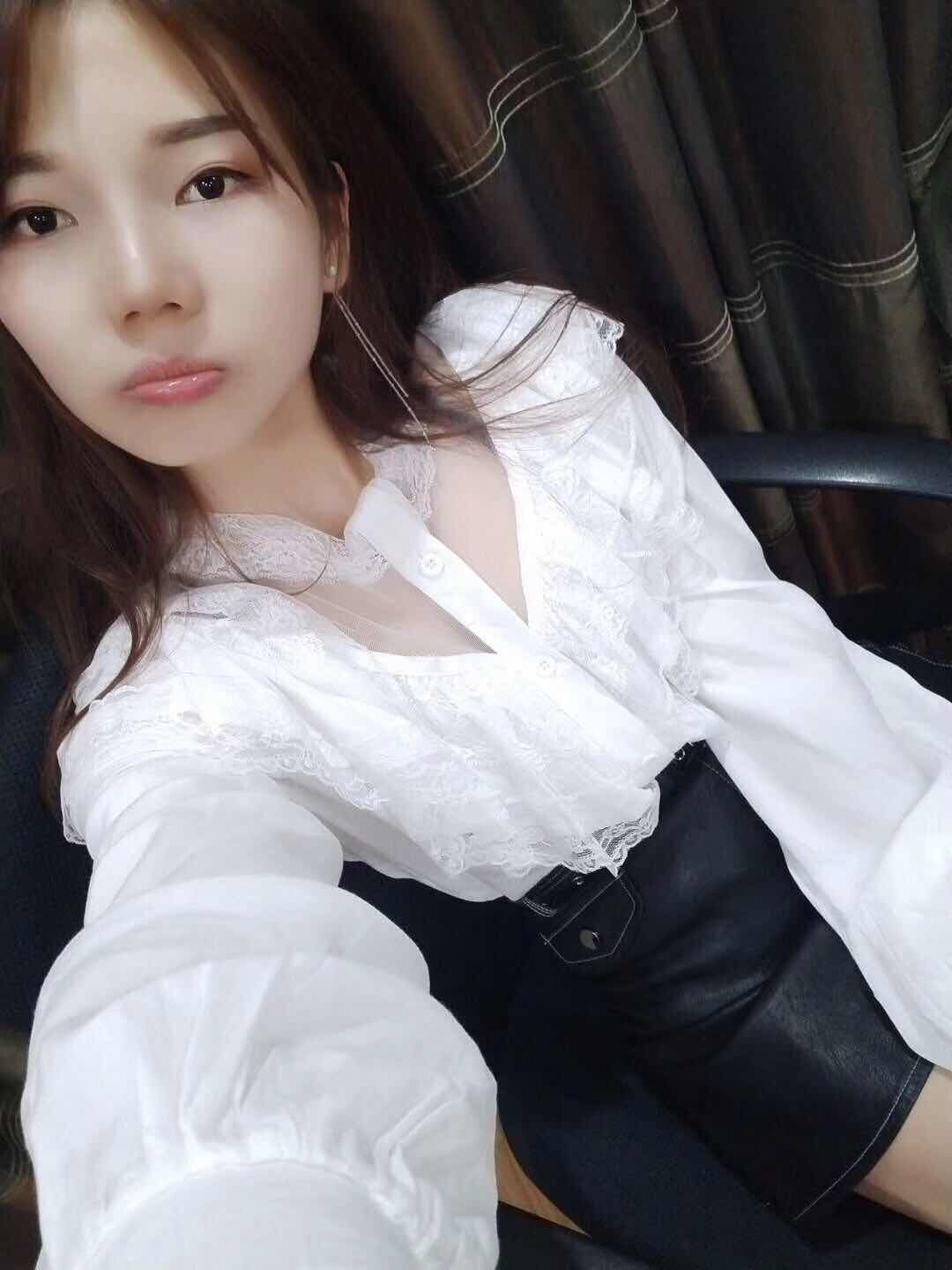 东莞妹纸诚意找土豪包养，活好听话不多事 第1张