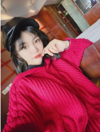 成都在校大学生女孩，肤白，身材苗条。 第1张