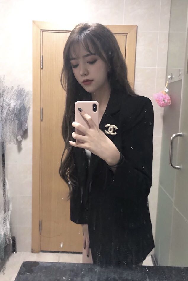 听话又性感的制服妹子，非诚勿扰 第2张