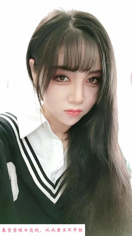 小市地铁站年轻美女 第2张
