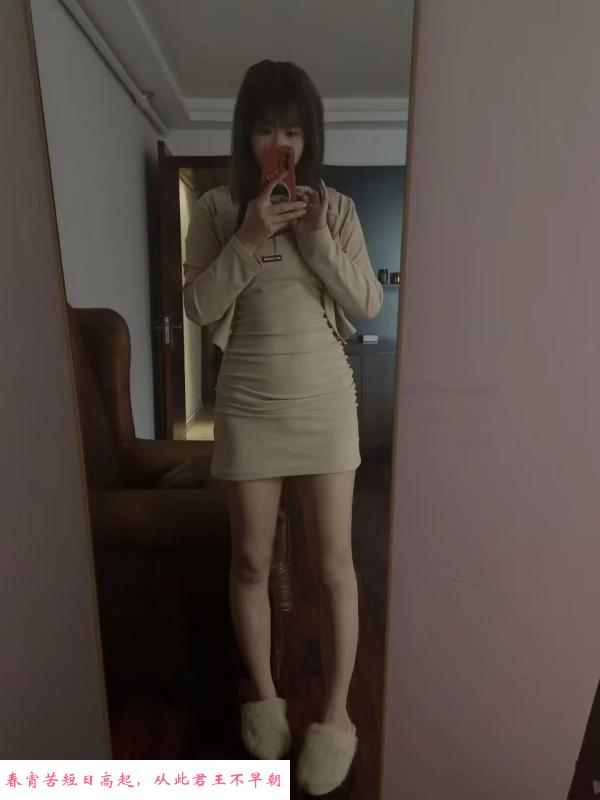鹿城区可舌吻小少妇 第2张