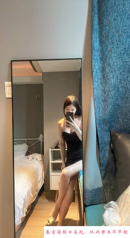 清纯颜值长腿妹子 第2张