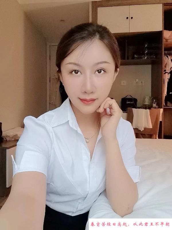 姑苏瑜伽妹翘臀曼儿 第3张
