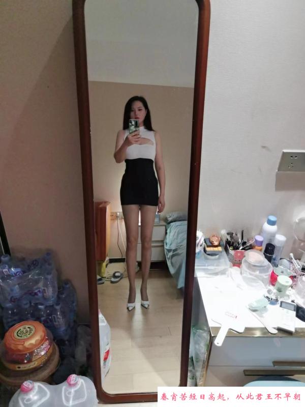 大肉臀妮妮 第1张