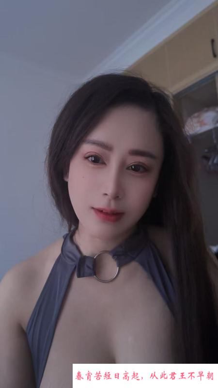 东站娇小巨乳彤彤 第2张