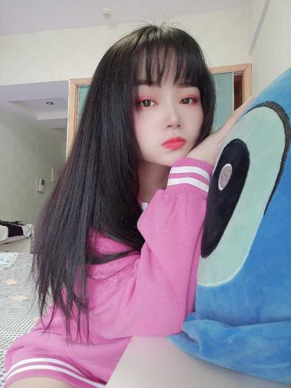 有点萌的妹子 第2张