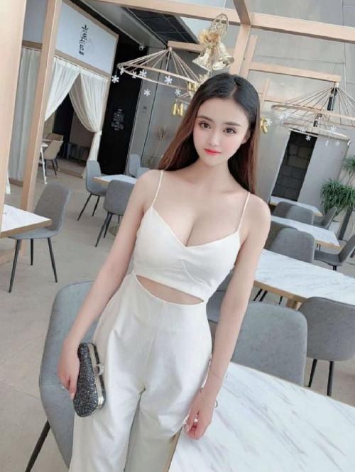 蕾丝高跟美女的疯狂性爱夜暴力 第2张