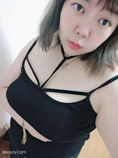 铁西巨乳人妻 第2张