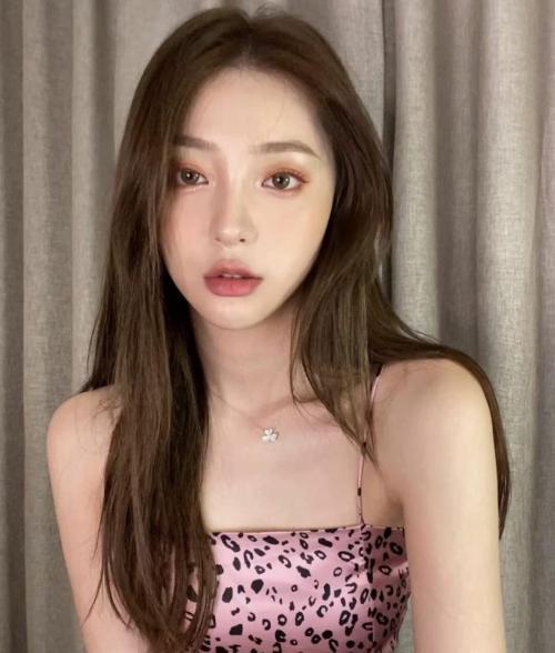 无锡极品美人，会舔会吸活儿真好 第2张