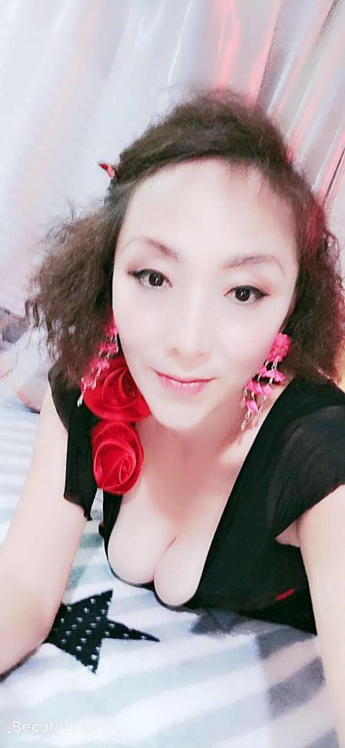 民治北站熟女 第1张