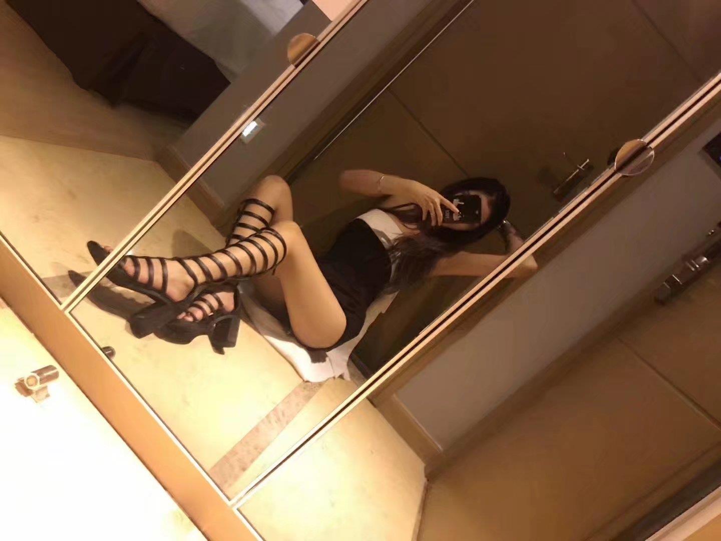 性感高挑风情小研身材赞服务好 第3张
