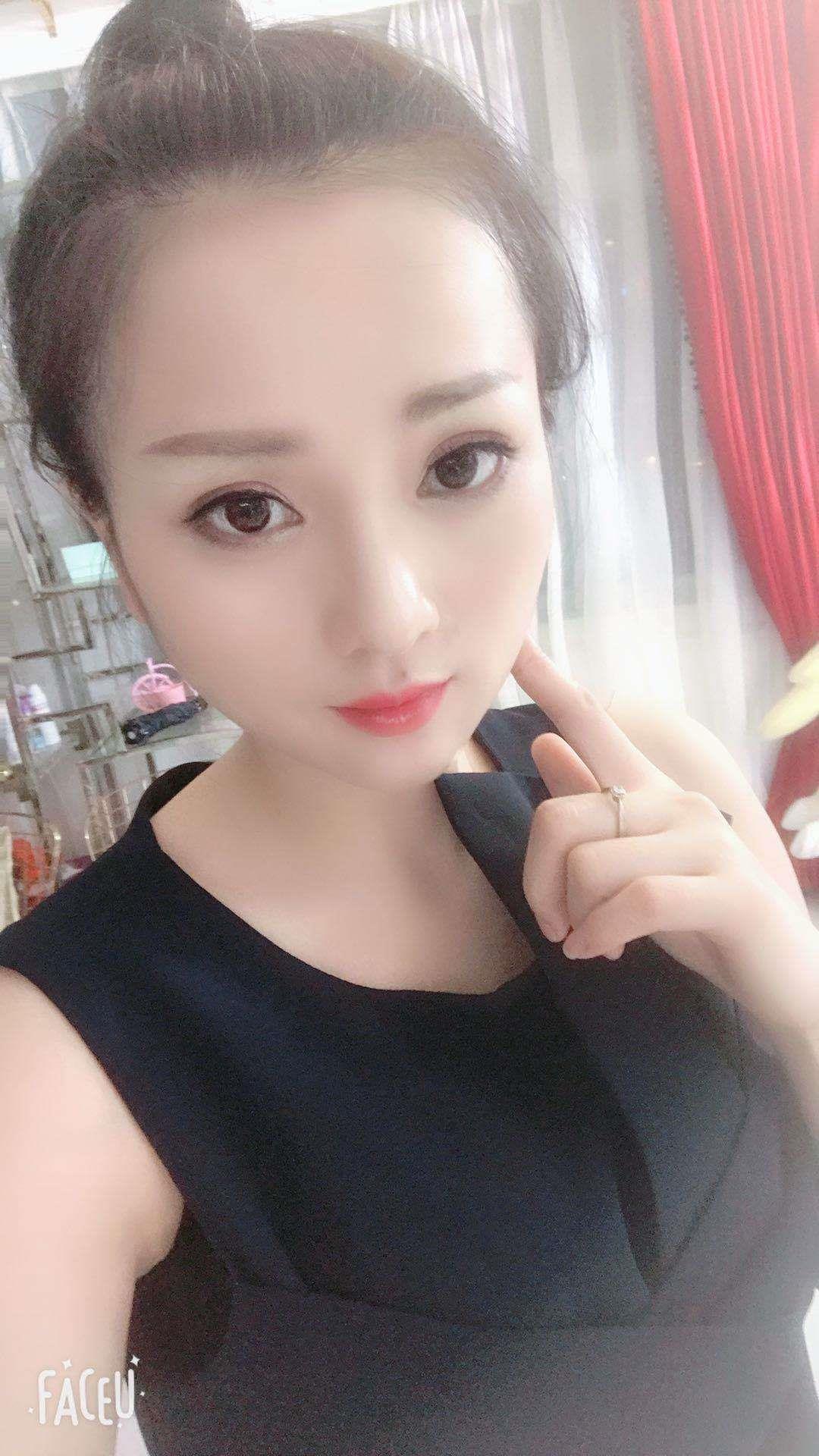 2020年10月23高挑清纯的小玉莹（36D） 第4张