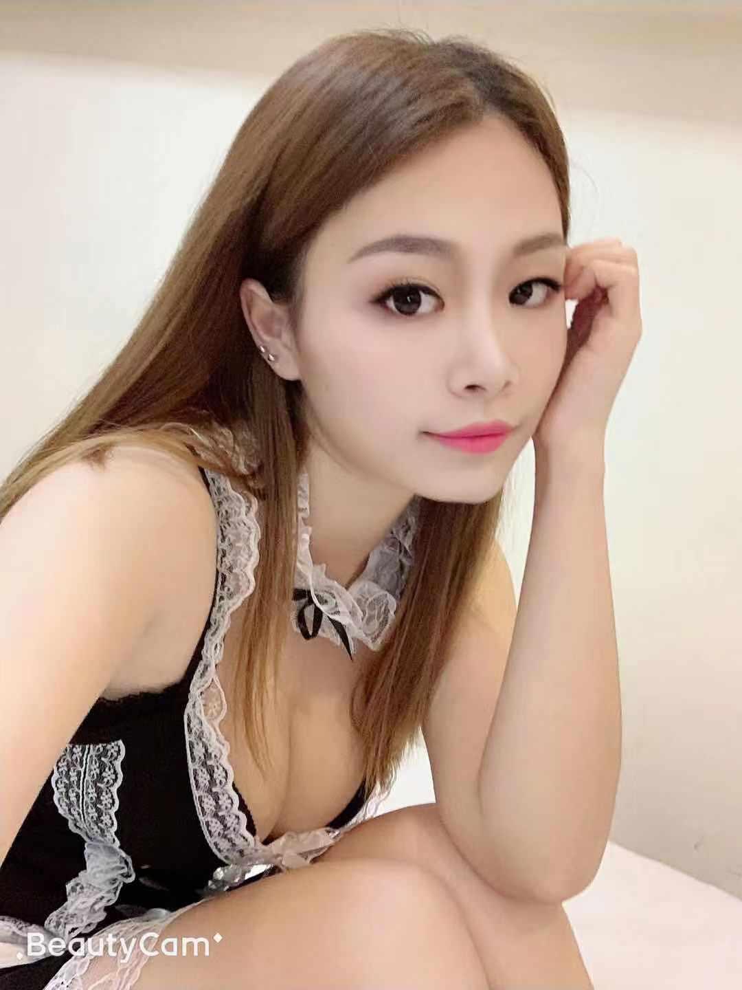 2020年7月20海珠颜值可爱乖巧的小依依 第1张