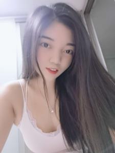 成华区菲菲：人美声甜，奶大高挑，跪舔技术一流 第1张