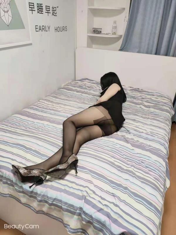 骚妇水儿 第1张