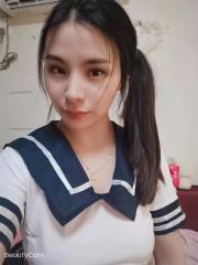 汉口火车站附近小姐姐 第1张