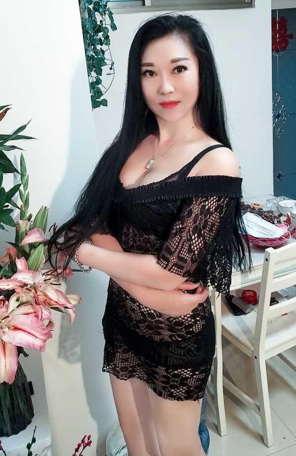 海珠韵味少妇 第2张