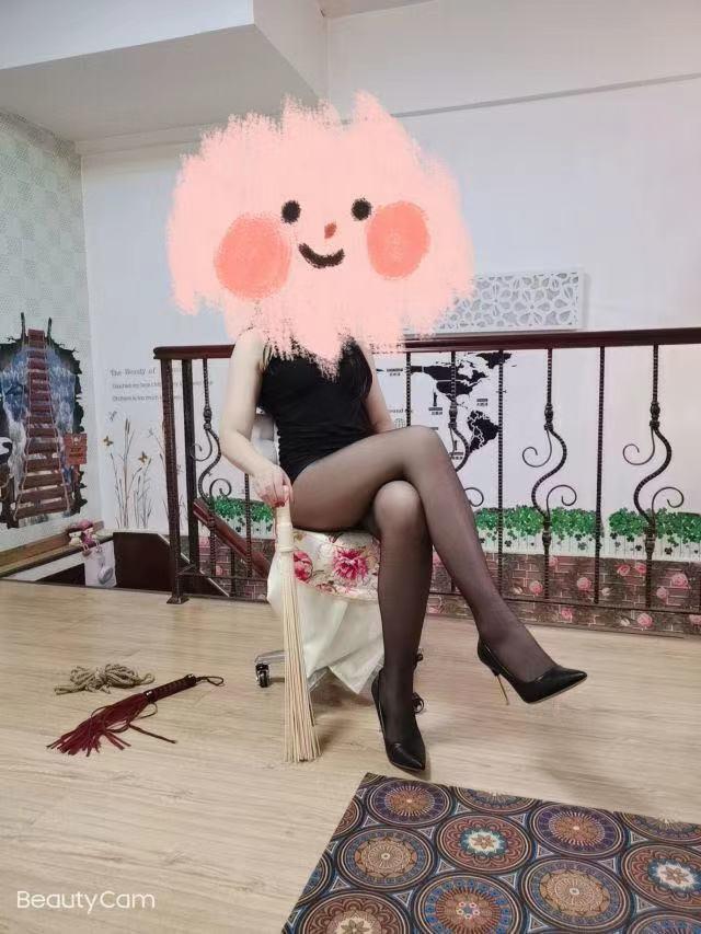 再探欧美范大妞儿 第3张