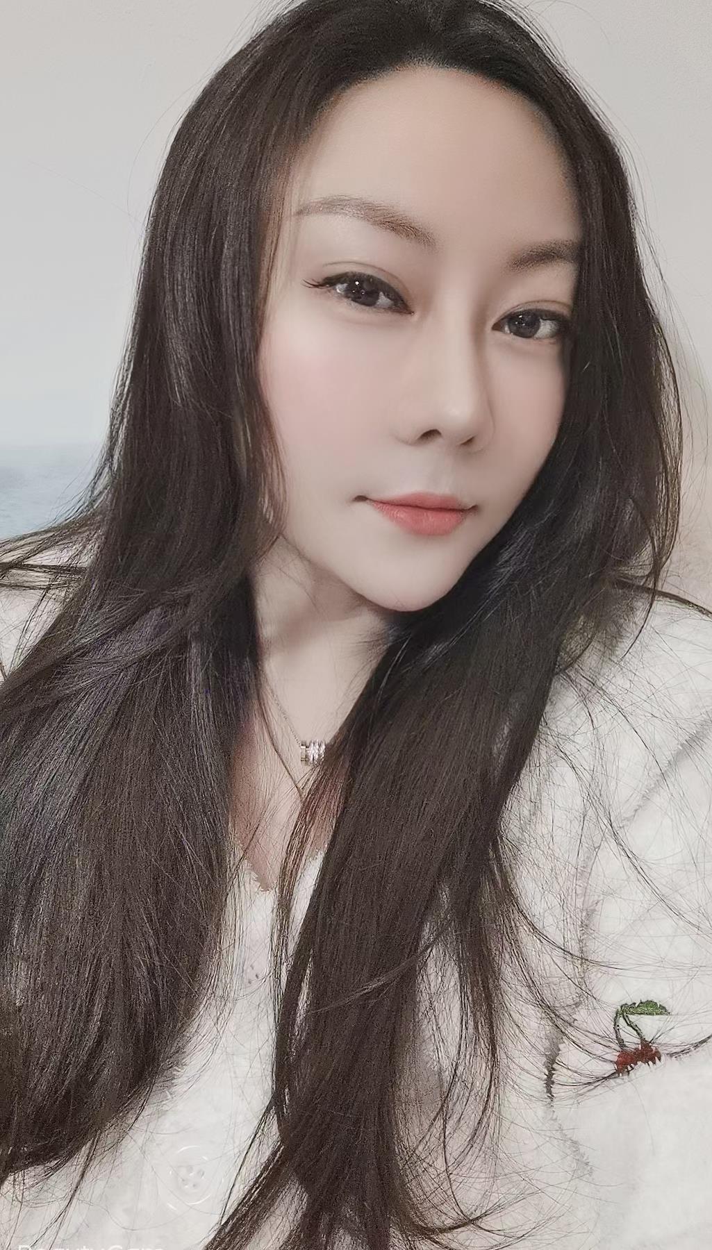 南京御姐型美女——小妖 第4张