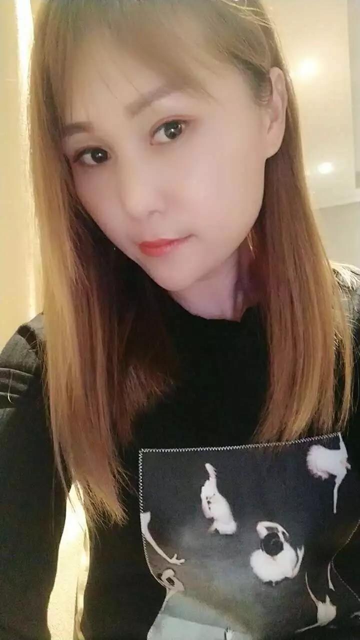极品玉体双宿双飞，三人的狂欢乱P！大奶电臀雪白大腿 第2张