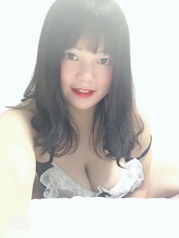 温柔四川大胸妹 第3张