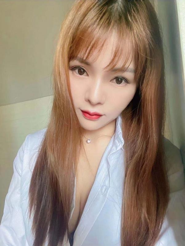 龙华性感少妇灵儿 第2张