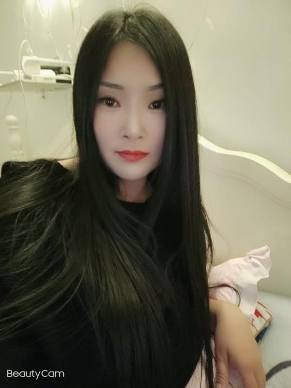 慧园街肥妹小姐姐 第2张