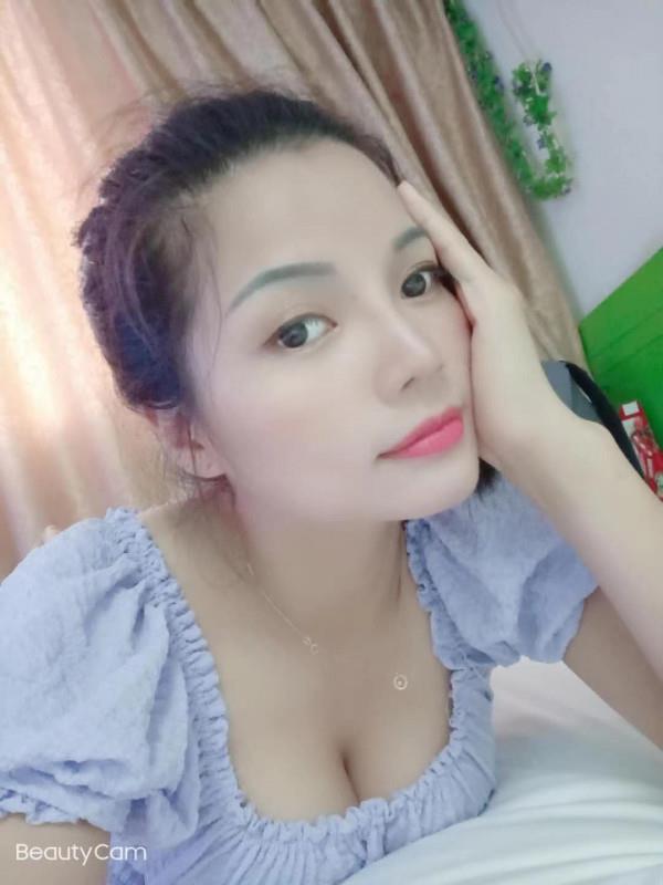 上海大胸熟女 第1张