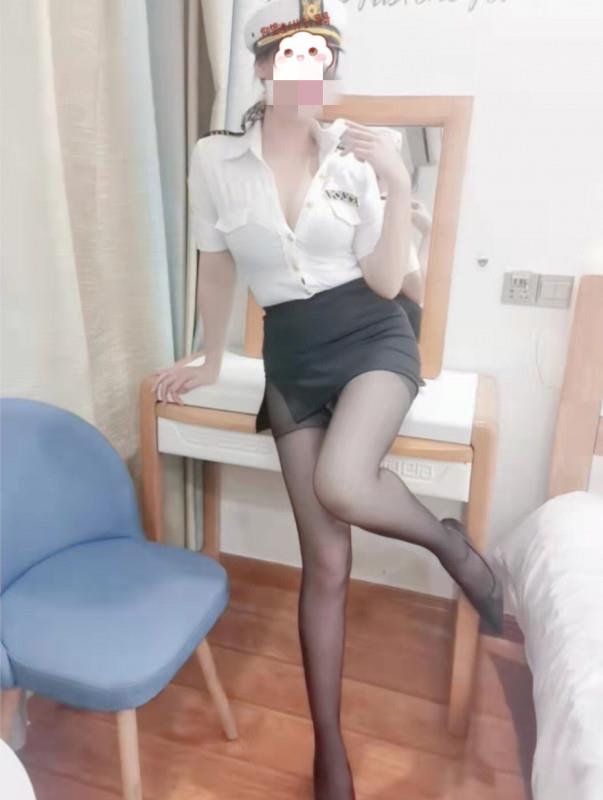武侯肛交舌吻小骚女 第1张