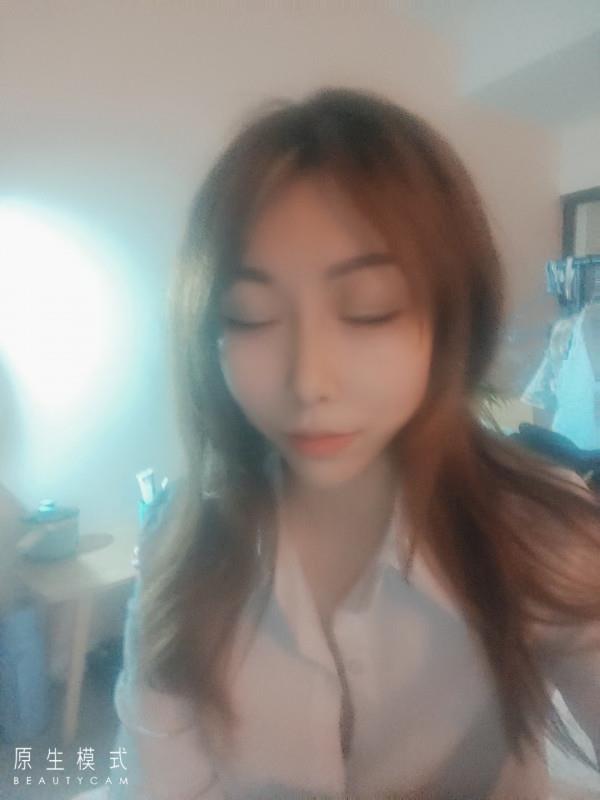 清雅美女 第1张