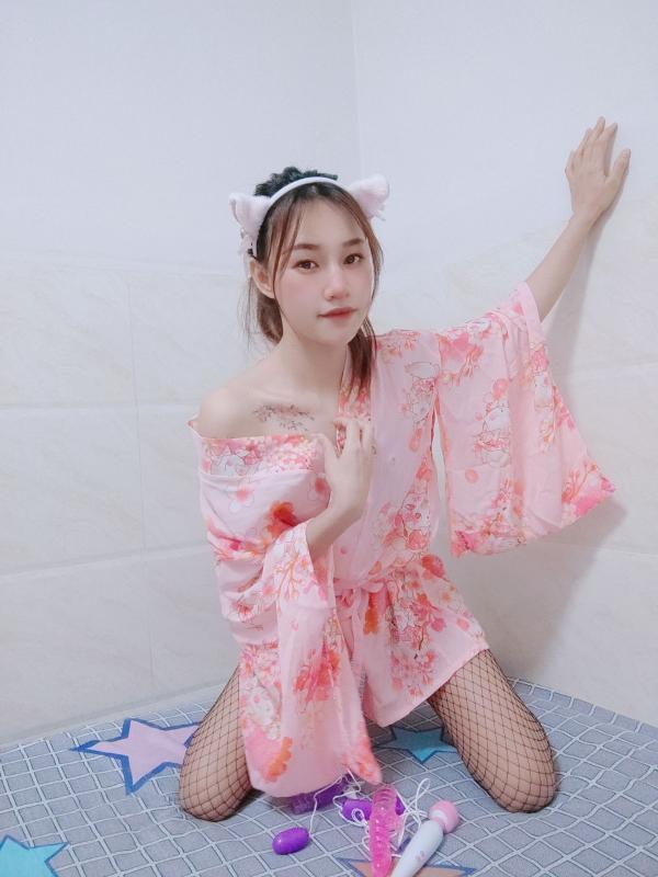 白云区嫩妹 第2张