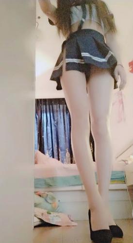 大长腿小芳芳 第3张