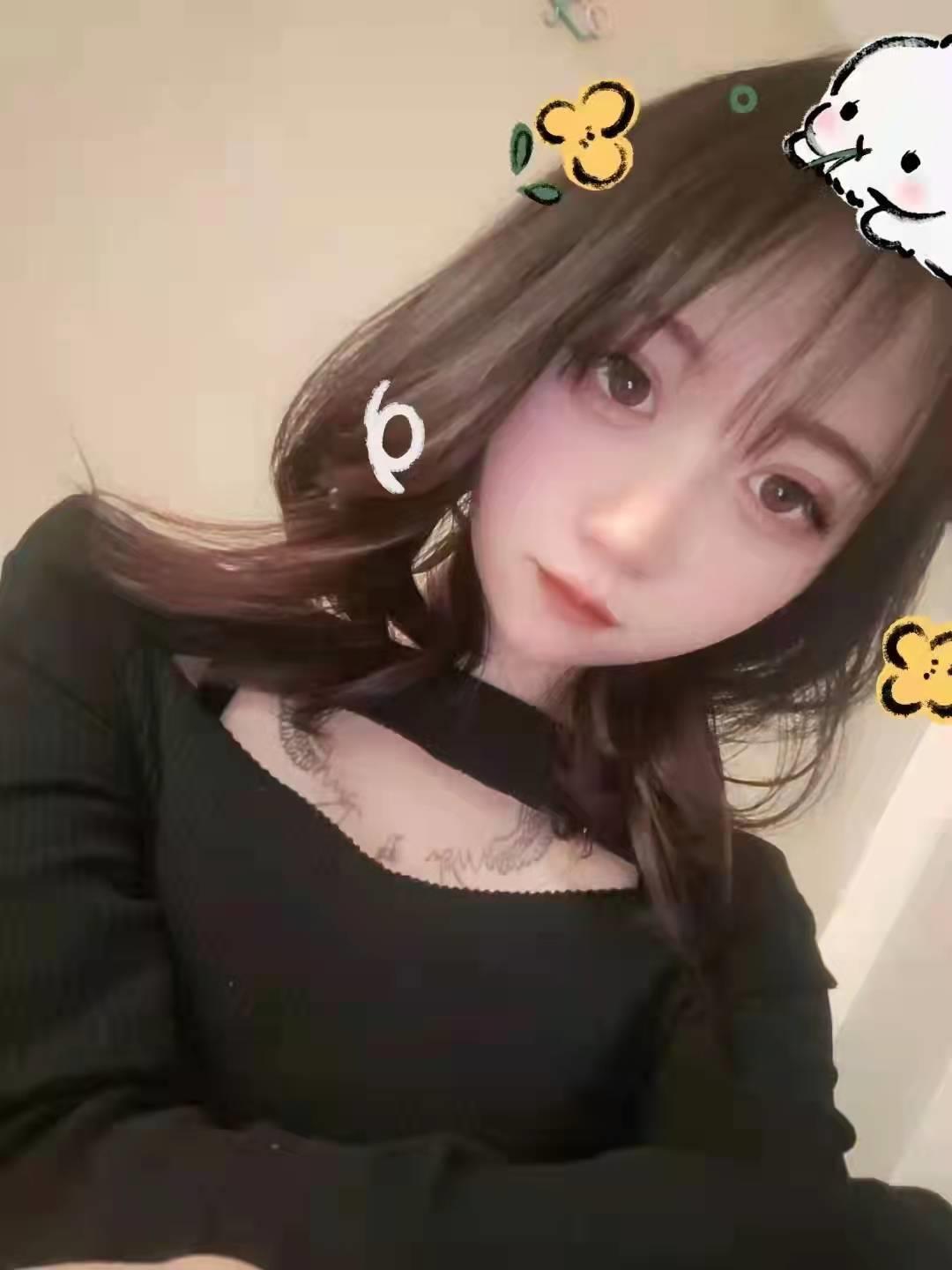 长春妹子20岁，本人和照片基本一样。挺嫩 第1张
