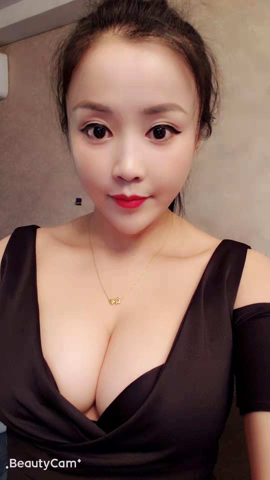 方庄大波软妞，新鲜玉体诱人，附无PS实拍照 第1张