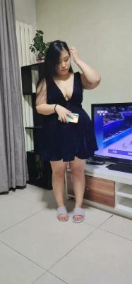 年轻的丰乳肥屁，大白腚！ 第1张