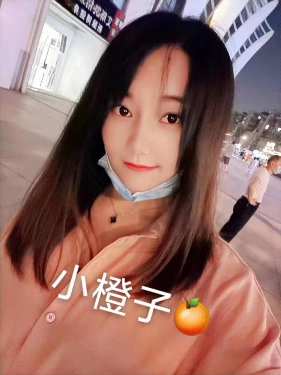 巨乳波斯猫——体验“小橙子爱喝橙汁 第2张