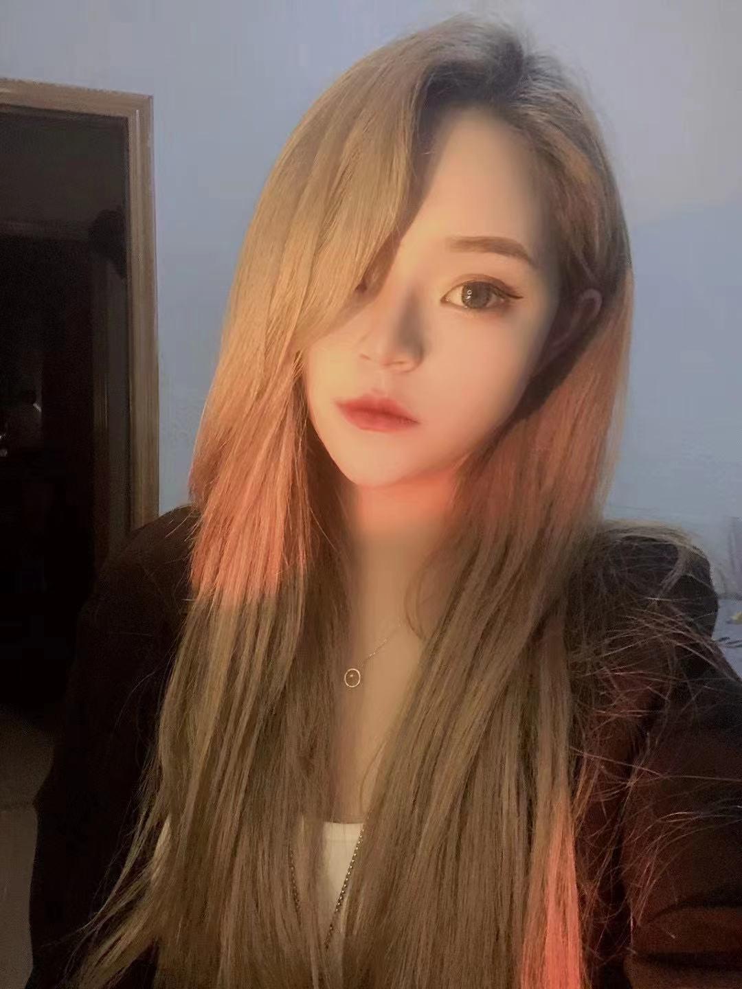 刚来深圳新下水的商服嫩妹 第2张