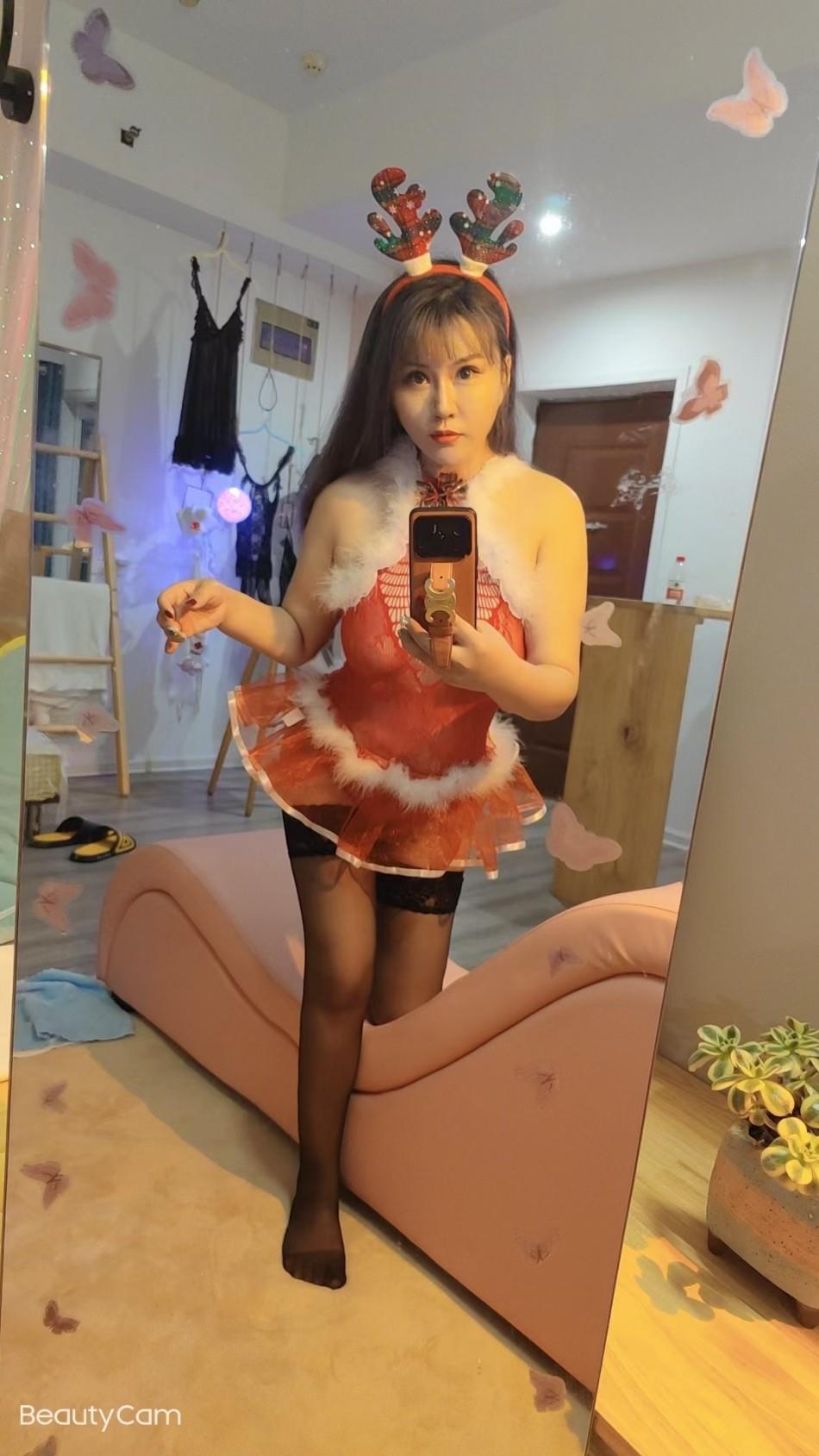 老狼验证—桥北弘扬大胸真奶微微坦美女 第1张