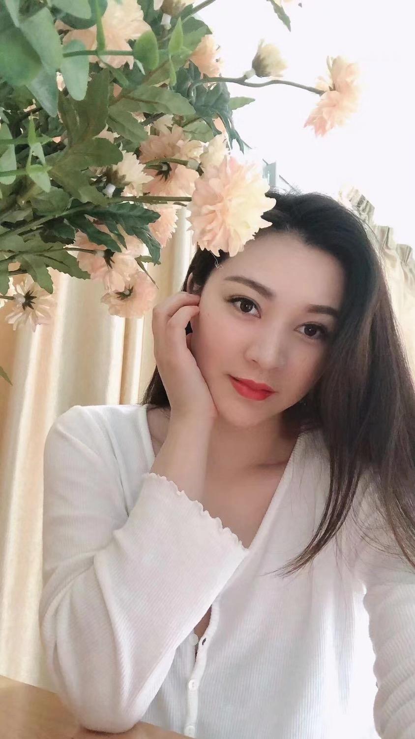 温柔似水的少妇 第10张