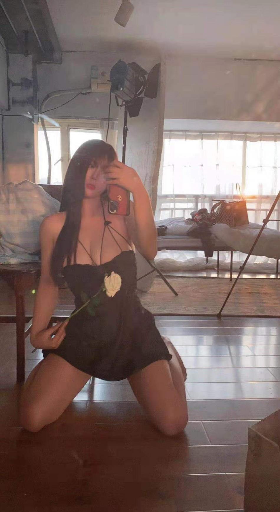 一个凶器F罩杯妹妹不错皮肤好。推介LY 第1张